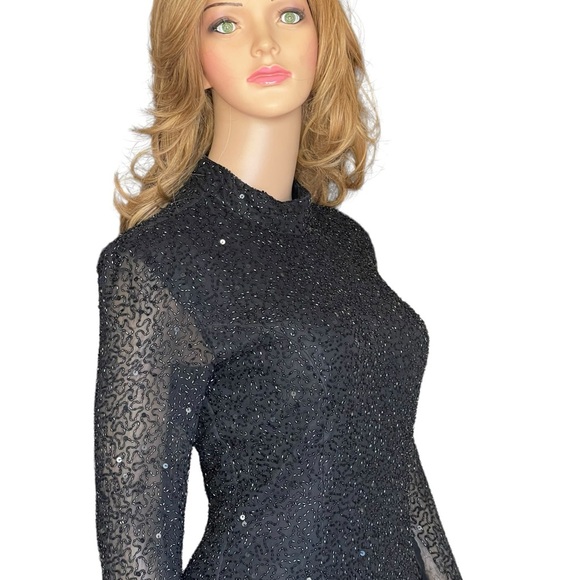 Scala Bodycon Dress Maxi-Halter Beading/Sequin Built-Bra
Silk Size (4-6 ?) - Picture 8 of 12